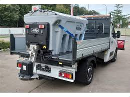 Hilltip 900AM ladsaltspreder (NY) poly, 900.l., med lys, nr.pladelys, blitzlys, vibrator