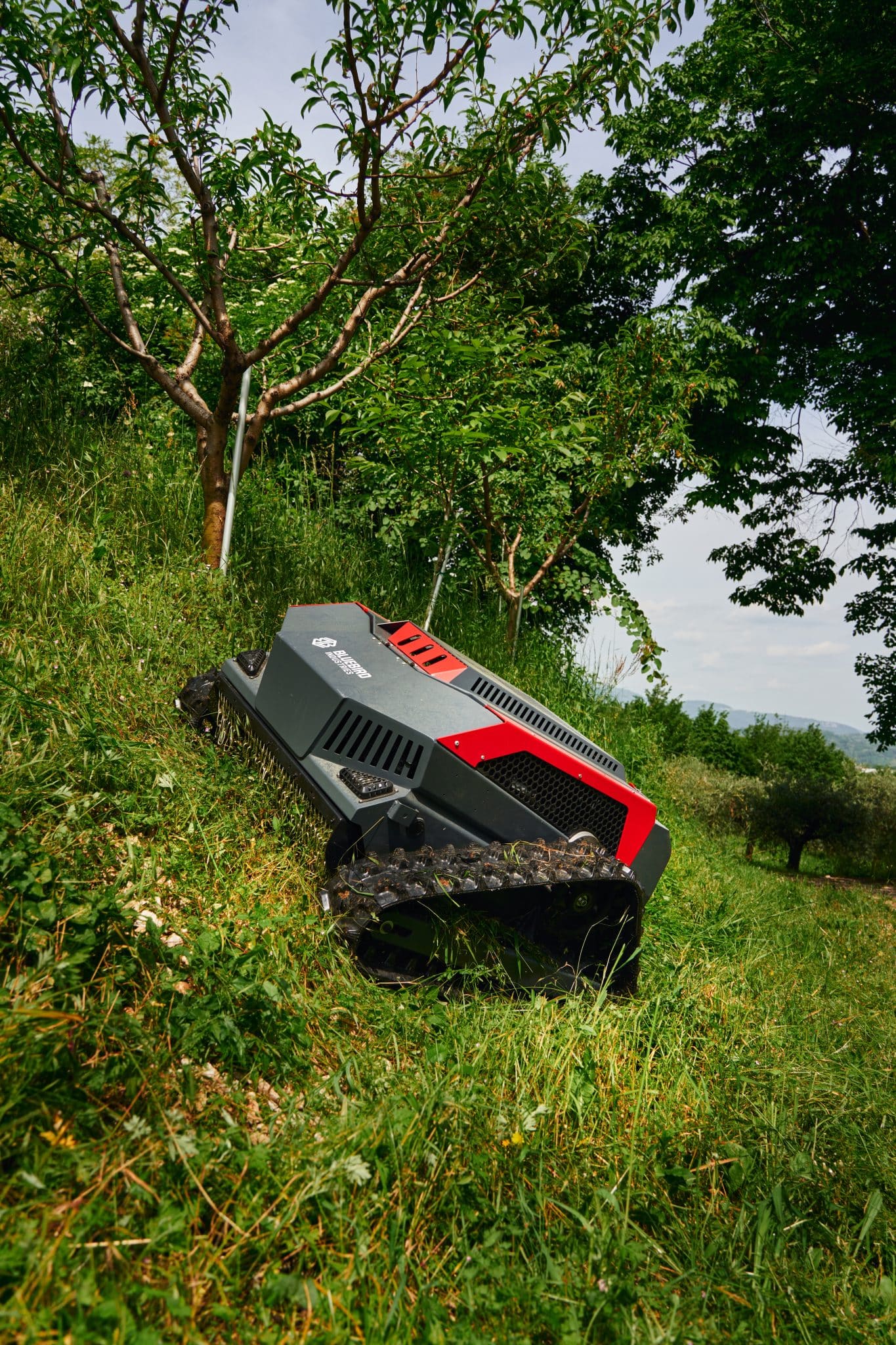 Bluebird FM 24-70 Skråningsklipper Hybrid