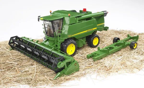 Bruder John Deere T670i Mejetærsker