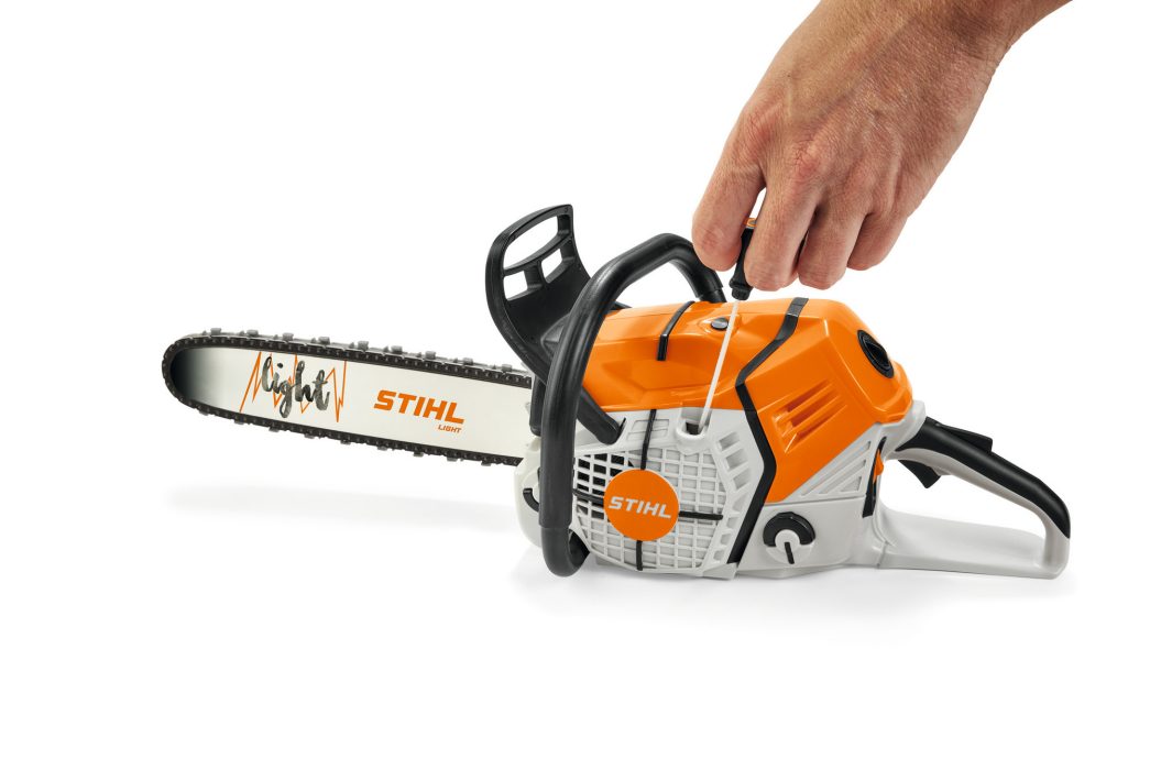 Stihl Legetøjsmotorsav inkl. batterier