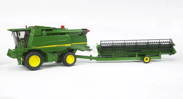 Bruder John Deere T670i Mejetærsker