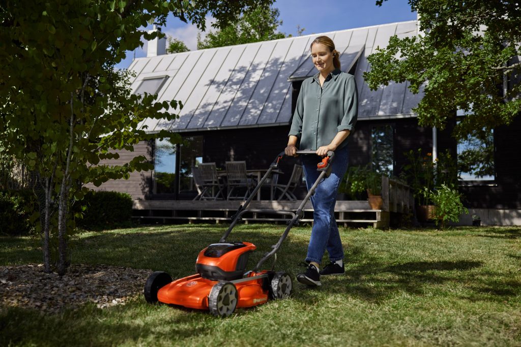 Husqvarna LB 144i Plæneklipper Komplet